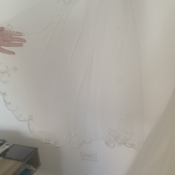 Sorrento & Midgley wedding dress - Picture 10 of 10